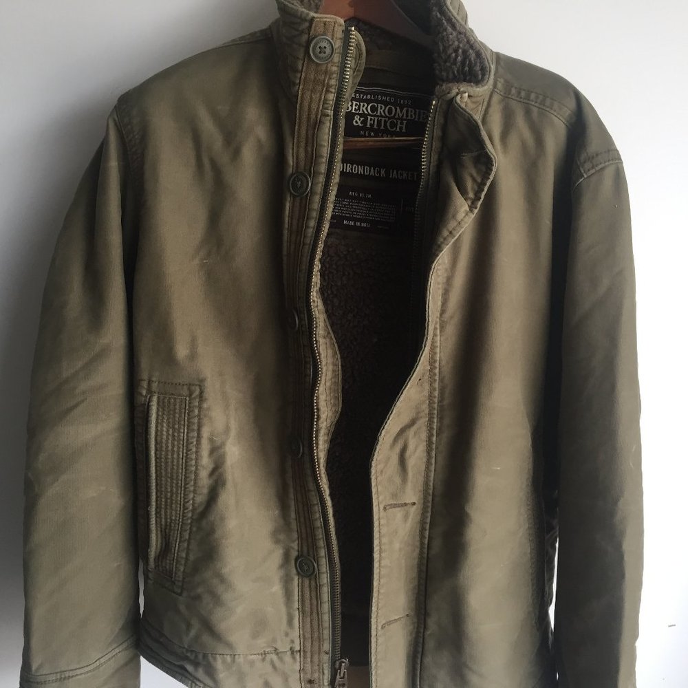 Abercrombie & Fitch Adirondack | Olive | Small